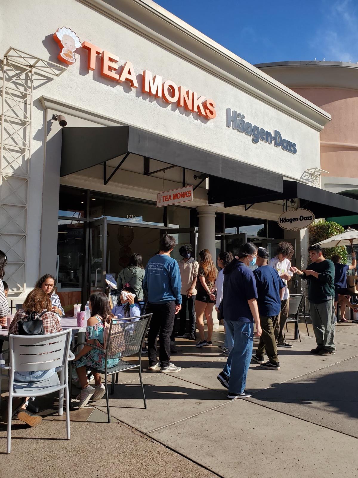 Carlsbad Premium Outlets